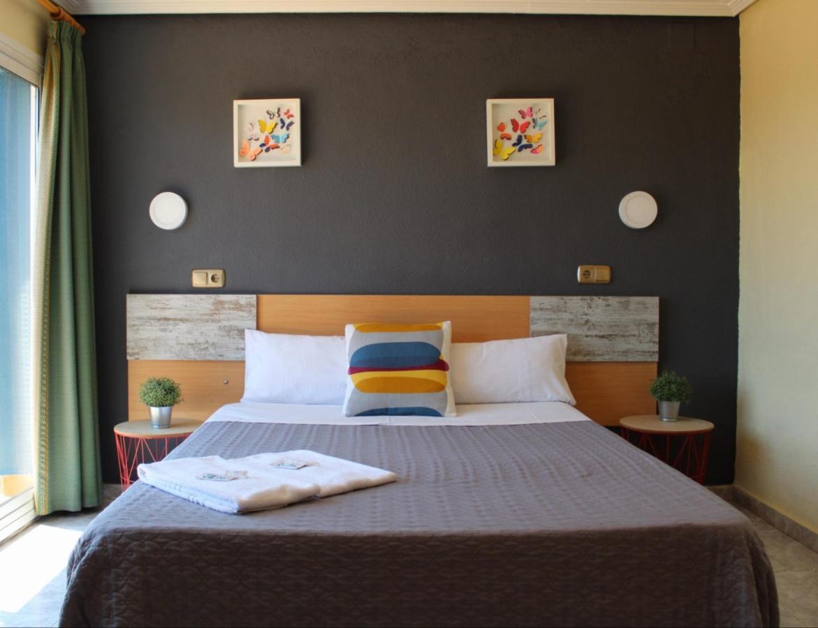 Hotel Rodsan Suizo Castelldefels Esterno foto