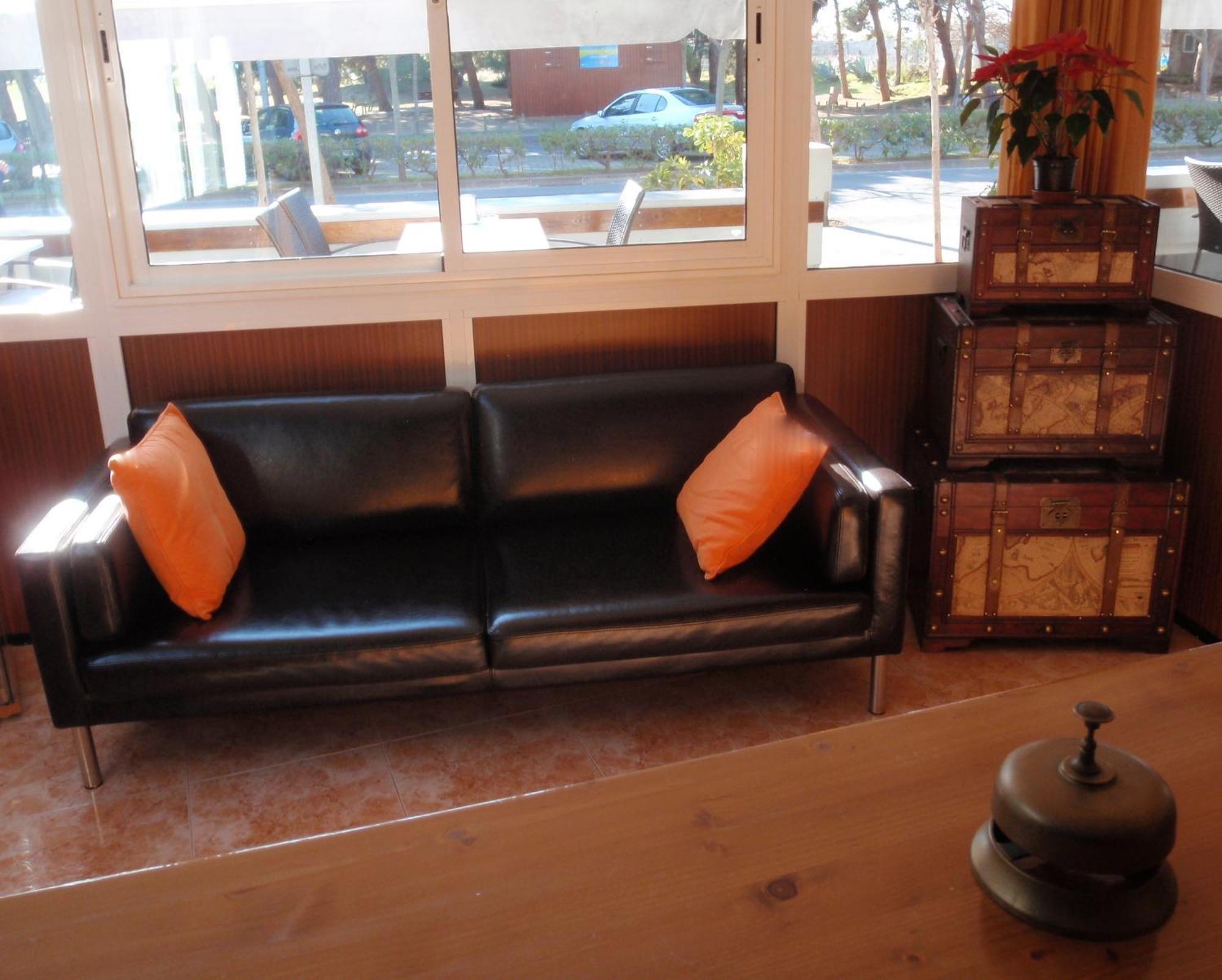 Hotel Rodsan Suizo Castelldefels Esterno foto