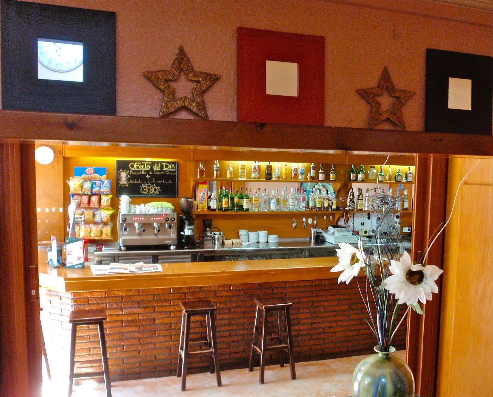 Hotel Rodsan Suizo Castelldefels Esterno foto