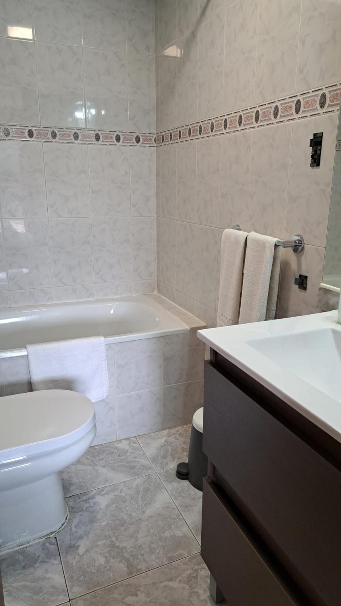 Hotel Rodsan Suizo Castelldefels Esterno foto