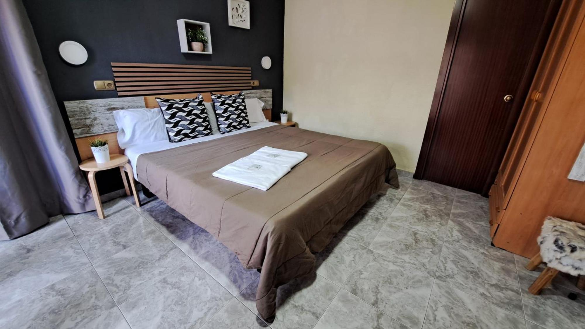 Hotel Rodsan Suizo Castelldefels Esterno foto